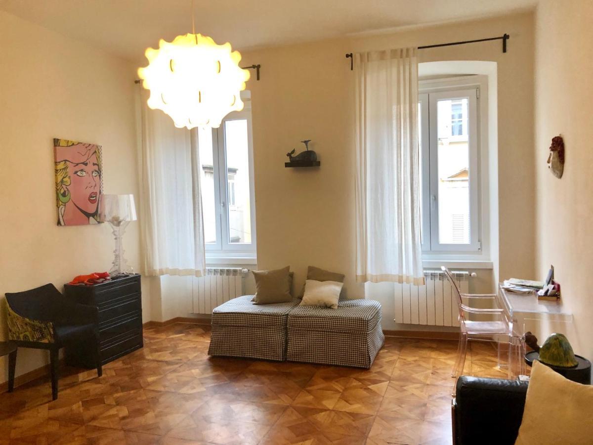 Alla Scalinata Del Teatro Rossetti Parcheggio Trieste Eksteriør billede